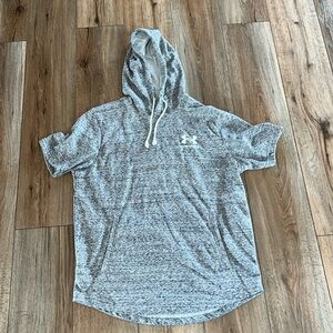 Under Armour shirt large